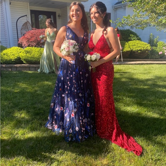 prom dress - Picture 4 of 5